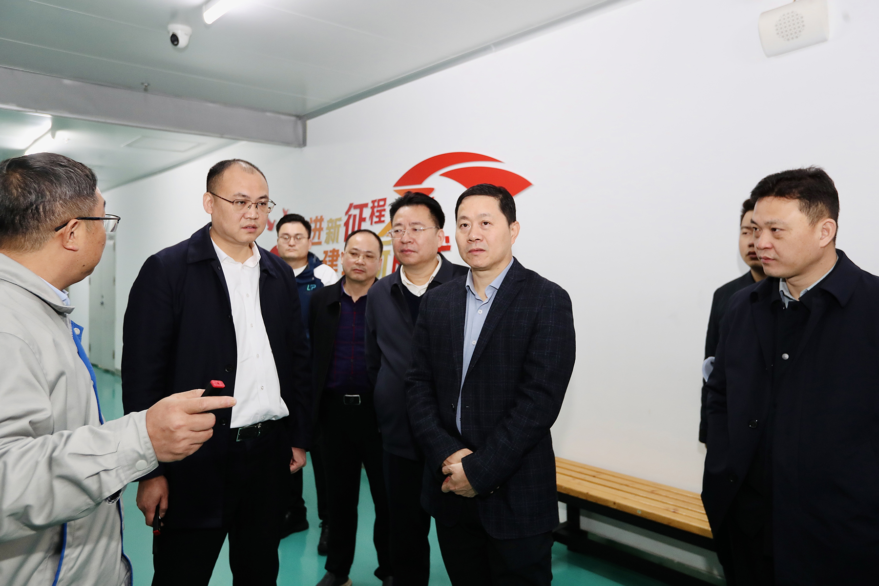 劉中杰：堅(jiān)定不移推動(dòng)高質(zhì)量發(fā)展，用心用情兜牢民生保障